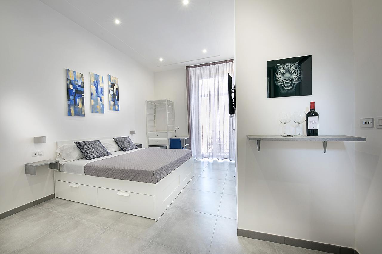 President Suites เนเปิลส์ ภายนอก รูปภาพ